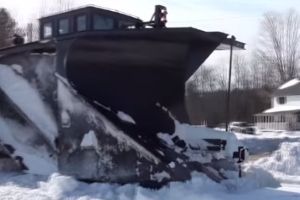 Поезда, которые крушат снег