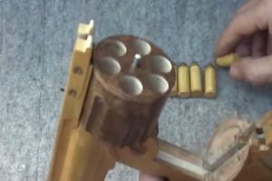 Оружие из дерева