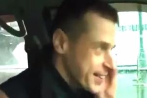 Так и познакомился с девушкой