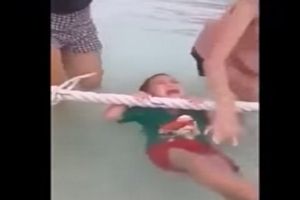 Не дали малышу утонуть