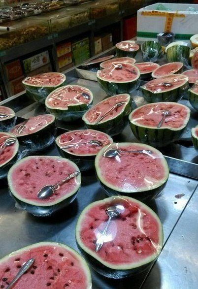 Продавцы прикалываются