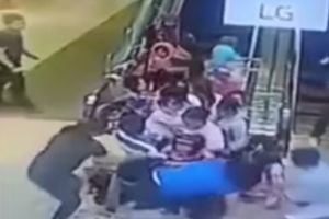 Когда эскалатор сам решает куда ехать