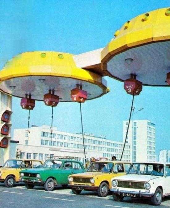 Уникальные архитектурные заправки в СССР
