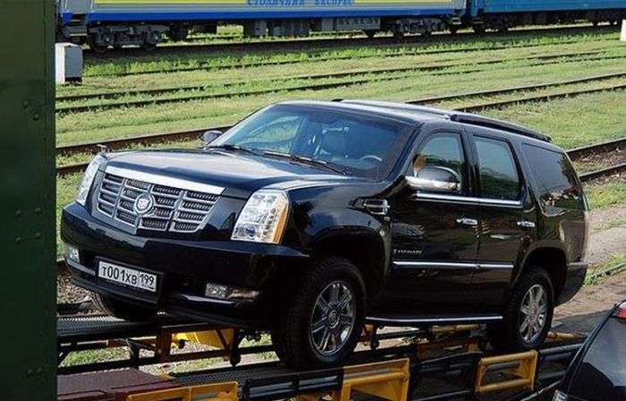 На каких автомобилях возят церковных лидеров