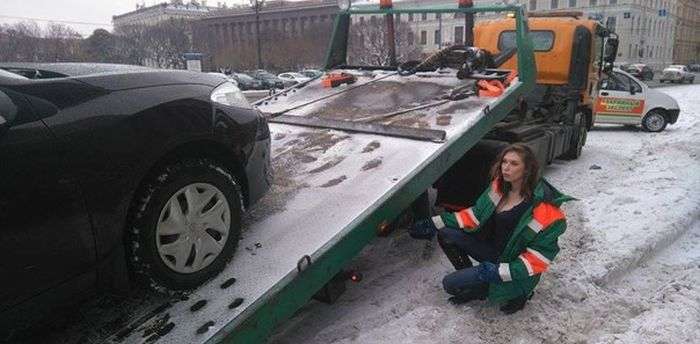 Эвакуаторщица которой не жалко отдать автомобиль