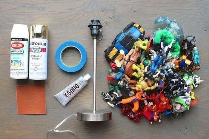 Самодельная лампа из игрушек