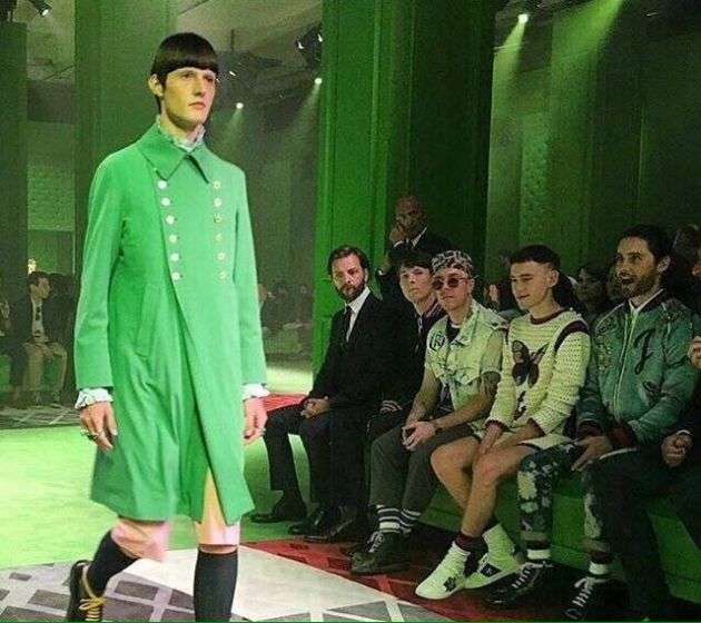 Актер Джаред Лето и его модный плащ