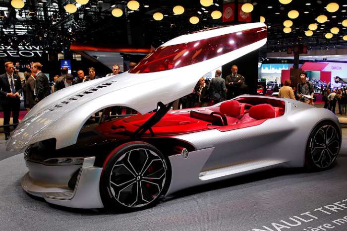 Открылся Парижский автосалон 2016