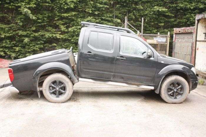 Британцы требуют отзыва пикапа Nissan Navara