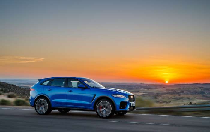 Новые пять фактов о мощном Jaguar F-Pace SVR