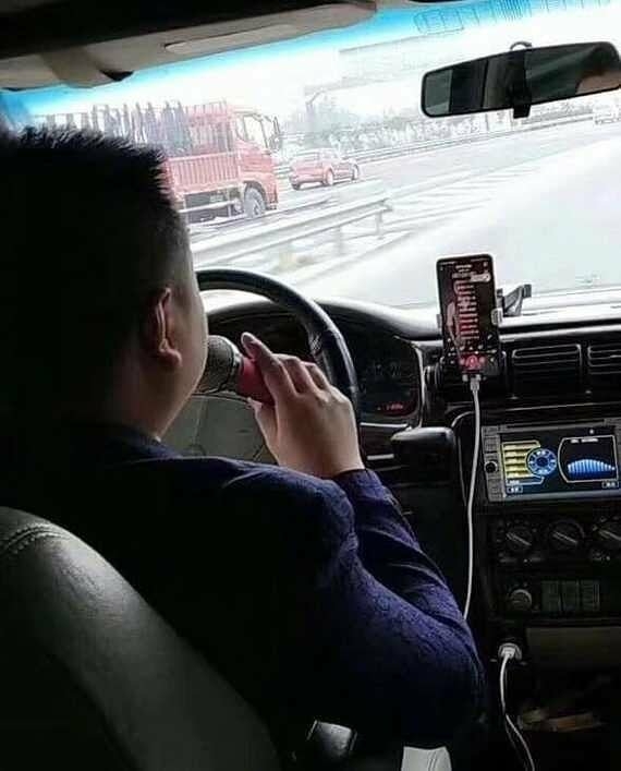 Неожиданности, которые могут поджидать вас в общественном транспорте