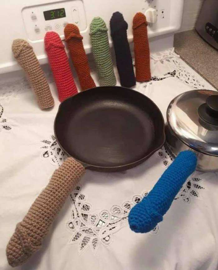 Бабушка связала…