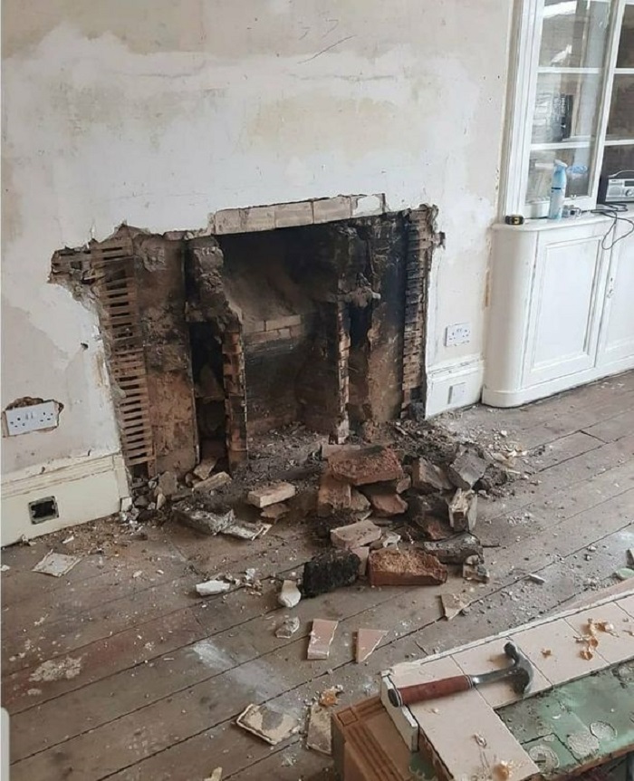 Женщина купила по дешевке ветхий дом в викторианском стиле и полностью его преобразила