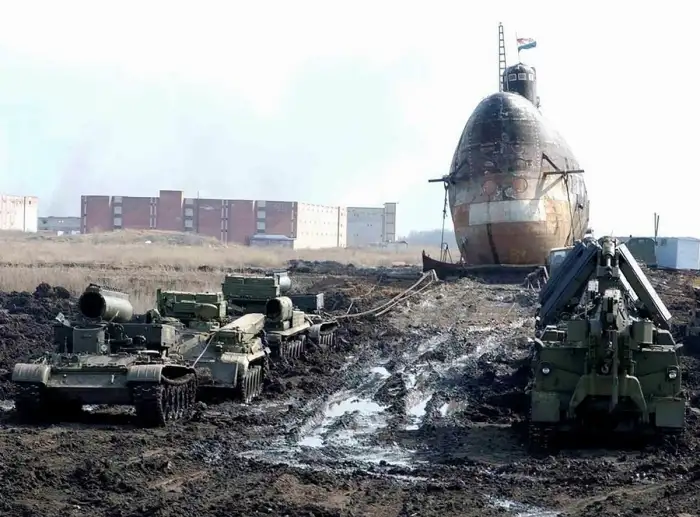 Как советская подводная лодка Б-307 оказалась в поволжских степях за тысячи километров от моря