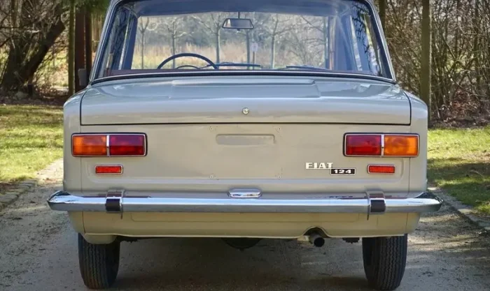 Икона стиля: легендарный FIAT 124 (1966)