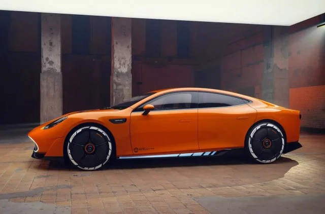 Mercedes-AMG представил концепт GT XX: 1341 л.с. и зарядка за 5 минут - новый уровень мощности и скорости