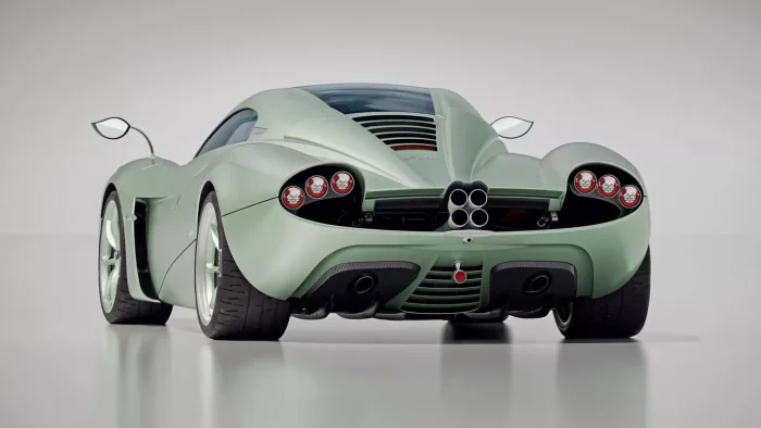 Pagani представила роскошный спидстер 1960-х за более €8 млн
