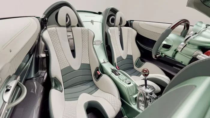 Pagani представила роскошный спидстер 1960-х за более €8 млн
