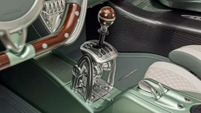 Pagani представила роскошный спидстер 1960-х за более €8 млн