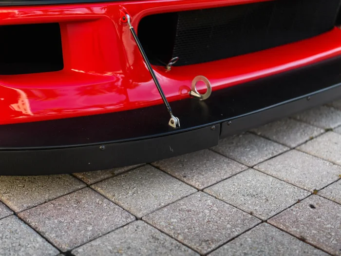 Исторический Ferrari F40: скорость и цена в одном автомобиле